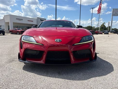 Used 2020 Toyota Supra Launch Edition w/ Driver Assist Package RWD image 9