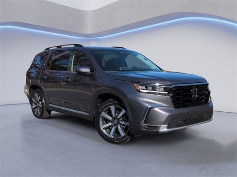 New 2025 Honda Pilot Elite image 2
