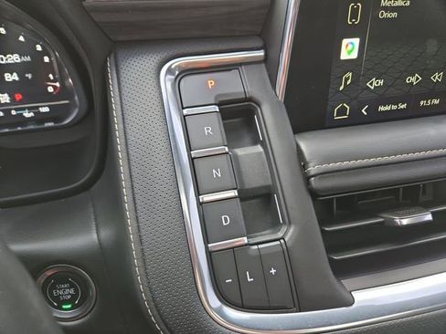 Used 2022 GMC Yukon XL SLT w/ SLT Premium Package AWD/4WD image 23