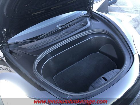 Used 2018 Tesla Model 3 Mid Range image 25