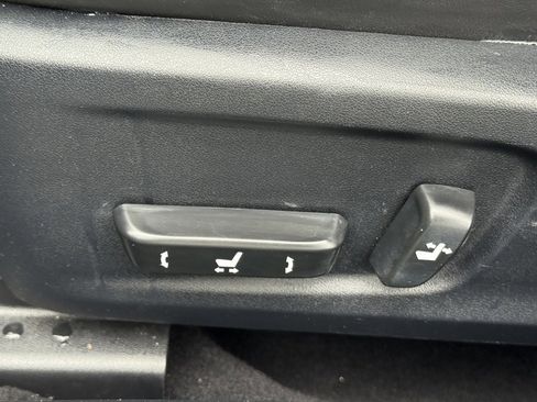 Used 2018 Lexus IS 350 image 19