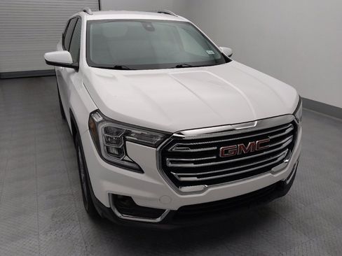Used 2023 GMC Terrain SLT image 14