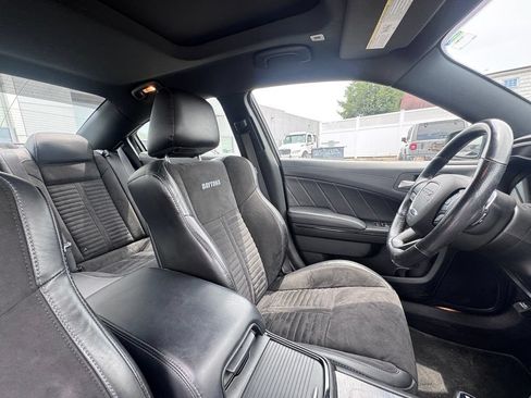 Used 2022 Dodge Charger R/T w/ Daytona Edition Group RWD image 19
