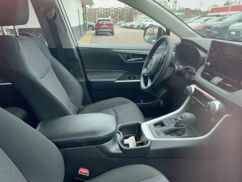 Used 2025 Toyota RAV4 XLE image 10