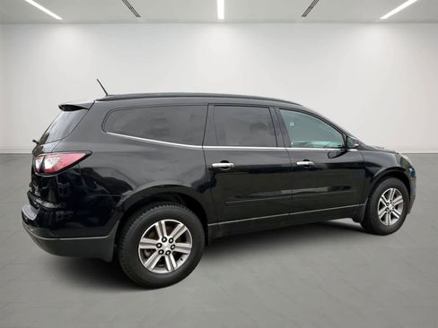 Used 2017 Chevrolet Traverse LT AWD/4WD image 4