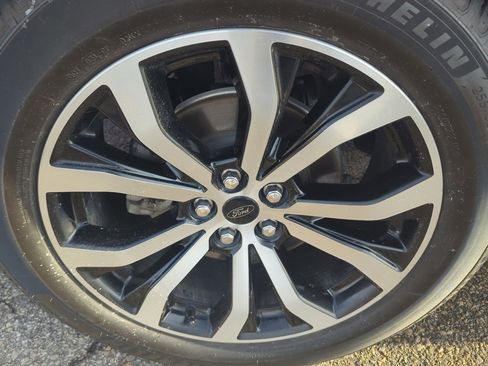 Used 2020 Ford Explorer ST w/ Premium Technology Package image 33