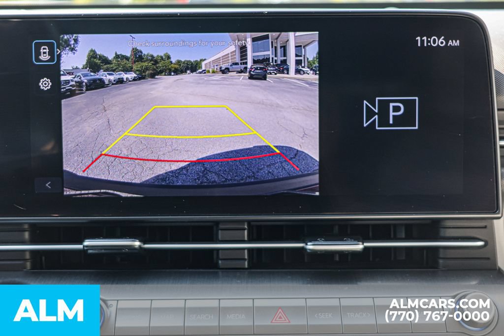 Used 2025 Hyundai Kona SEL FWD image 35