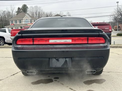 Used 2011 Dodge Challenger R/T image 7