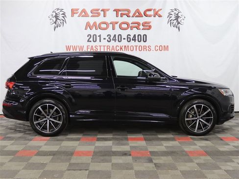 Used 2020 Audi Q7 3.0T Prestige w/ Prestige Package image 4