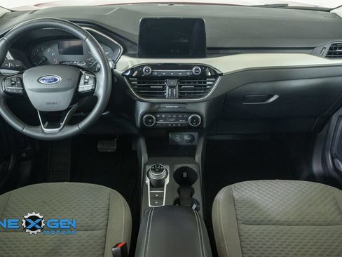 Used 2022 Ford Escape SE w/ SE Sport Appearance Package FWD image 33