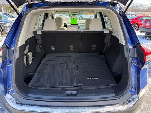 Certified 2023 Nissan Rogue SV image 10