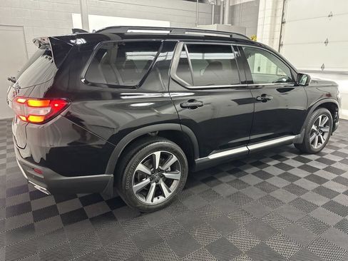 Used 2024 Honda Pilot Elite image 11