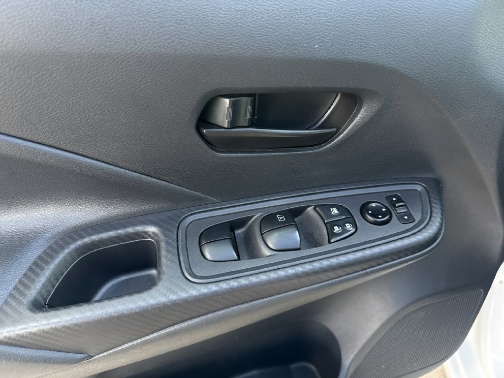 Used 2024 Nissan Versa S FWD image 11