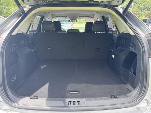 Used 2022 Ford Edge SEL w/ Convenience Package image 6
