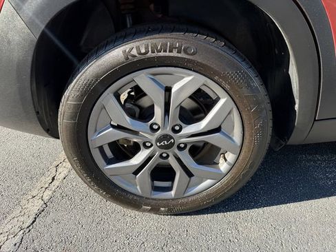 Certified 2024 Kia Seltos S AWD/4WD image 42