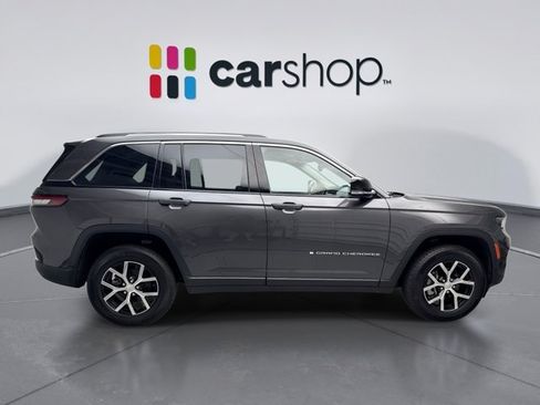 Used 2023 Jeep Grand Cherokee Limited AWD/4WD image 6