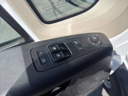 Used 2020 RAM ProMaster 2500 FWD image 14