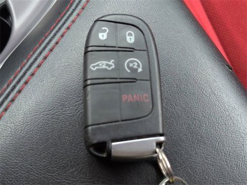 Certified 2020 Dodge Challenger R/T Scat Pack image 32