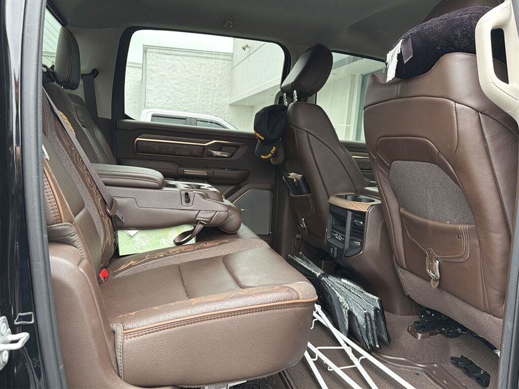 Used 2025 RAM 1500 Limited AWD/4WD image 12