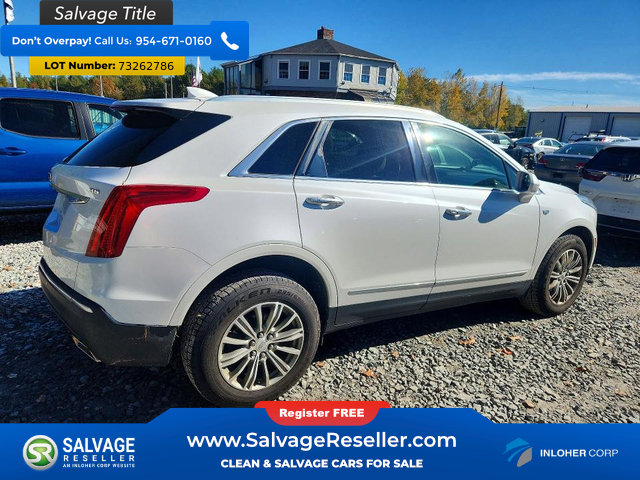 Used 2017 Cadillac XT5 Luxury w/ Driver Awareness Package AWD/4WD image 4
