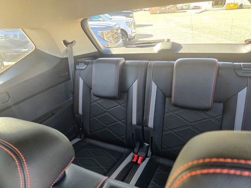 Used 2024 Volkswagen Atlas Peak Edition SE image 27