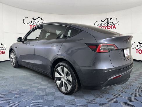 Used 2022 Tesla Model Y Long Range AWD/4WD image 5