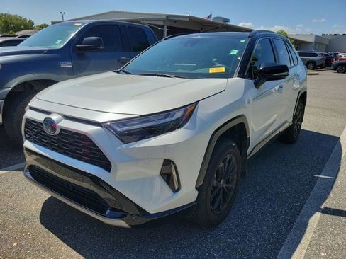 Used 2024 Toyota RAV4 XSE AWD/4WD image 8