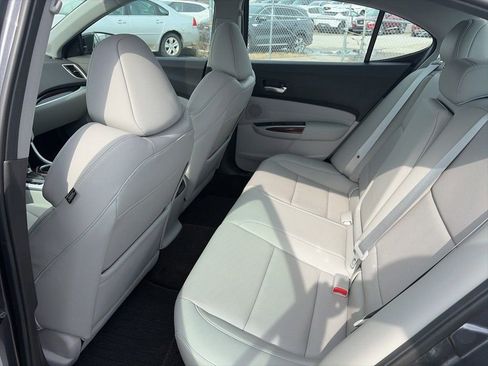 Used 2017 Acura TLX Base with Technology Package image 11
