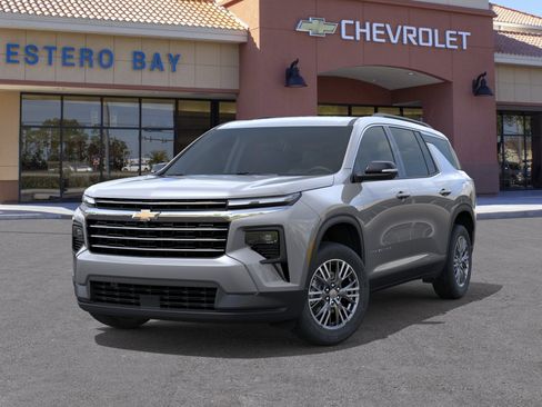 New 2026 Chevrolet Traverse LT FWD image 30