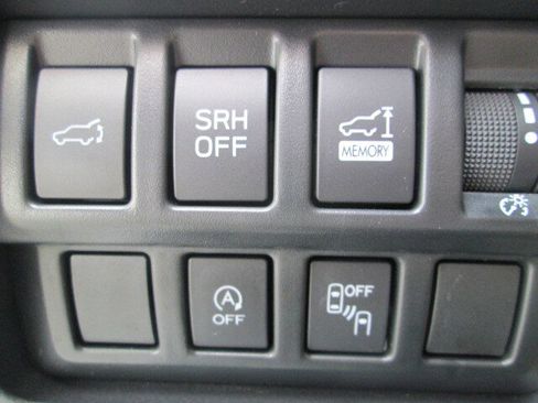 Used 2022 Subaru Forester Premium AWD/4WD image 24