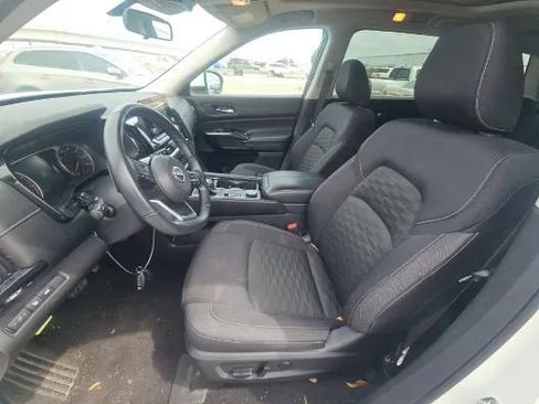 Used 2022 Nissan Pathfinder SV w/ SV Premium Package image 7