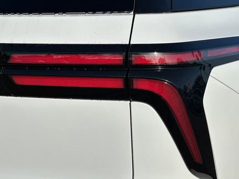 New 2026 Chevrolet Traverse LT w/ Driver Confidence Package image 37