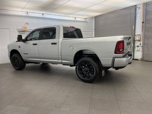 New 2026 RAM 2500 Big Horn AWD/4WD image 8