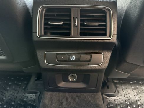 Used 2018 Audi Q5 2.0T Premium image 31