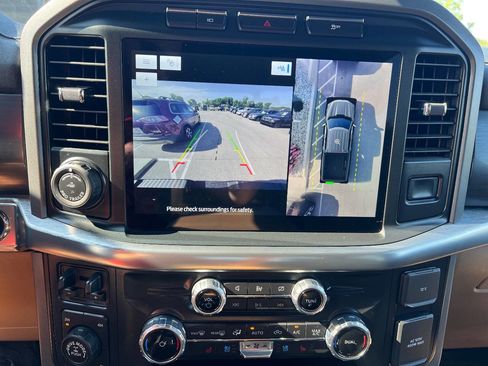 Used 2022 Ford F150 Lariat image 13