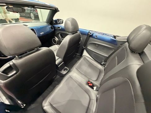 Used 2019 Volkswagen Beetle 2.0T S FWD image 26