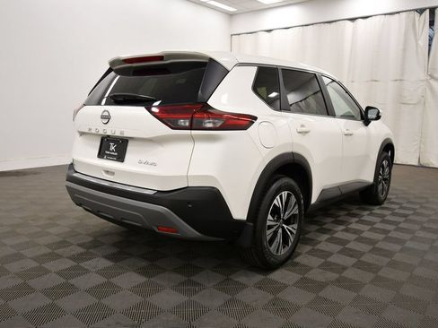 Used 2023 Nissan Rogue SV AWD/4WD image 8