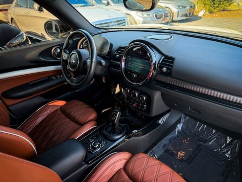 Used 2023 MINI Cooper Clubman S w/ Signature Upholstery Package image 13