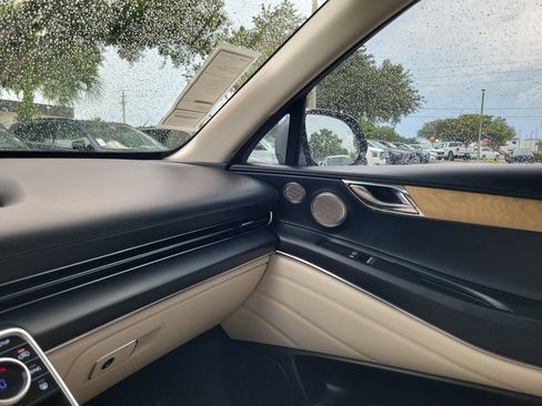 Certified 2024 Genesis GV80 2.5T w/ Prestige Package AWD/4WD image 31