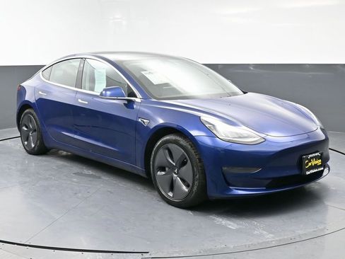 Used 2019 Tesla Model 3 Long Range image 2