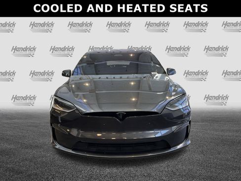 Used 2024 Tesla Model X image 3