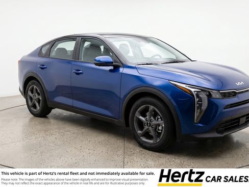 Used 2025 Kia K4 LXS image 1