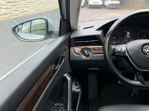 Used 2020 Volkswagen Passat 2.0T SEL FWD image 17