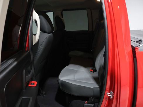 Used 2022 RAM 1500 Express w/ Wheel & Sound Group AWD/4WD image 16