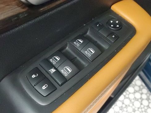 Used 2022 Chrysler Pacifica Pinnacle image 22