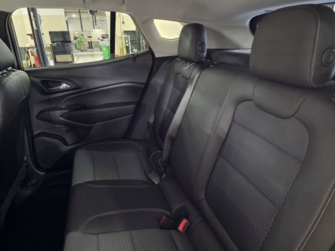 New 2026 Chevrolet Trax LT image 14