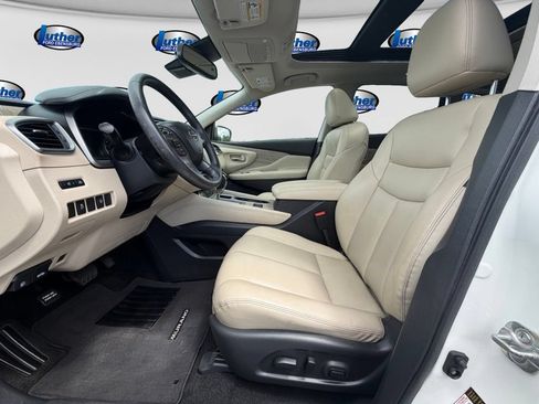 Used 2020 Nissan Murano SV w/ Premium Package AWD/4WD image 16