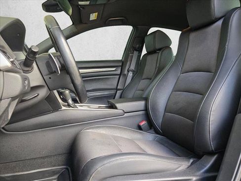 Used 2019 Honda Accord Sport image 7