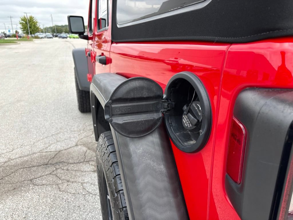 Used 2021 Jeep Wrangler Unlimited Rubicon AWD/4WD image 7