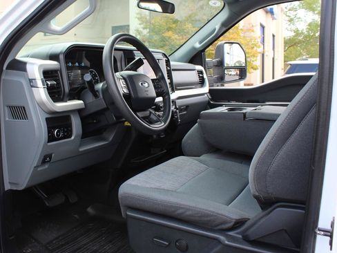 Used 2025 Ford F250 XLT w/ Camper Package AWD/4WD image 20